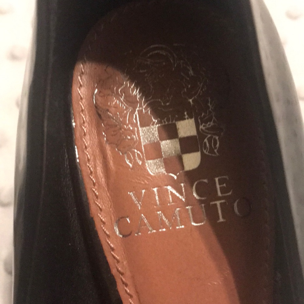 Vince Camuto black peep toe heels - Picture 4 of 8